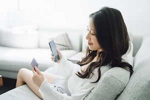 Read more about the article 清卡數貸款：拖欠卡債，影響了信貸評級怎麼辦？
